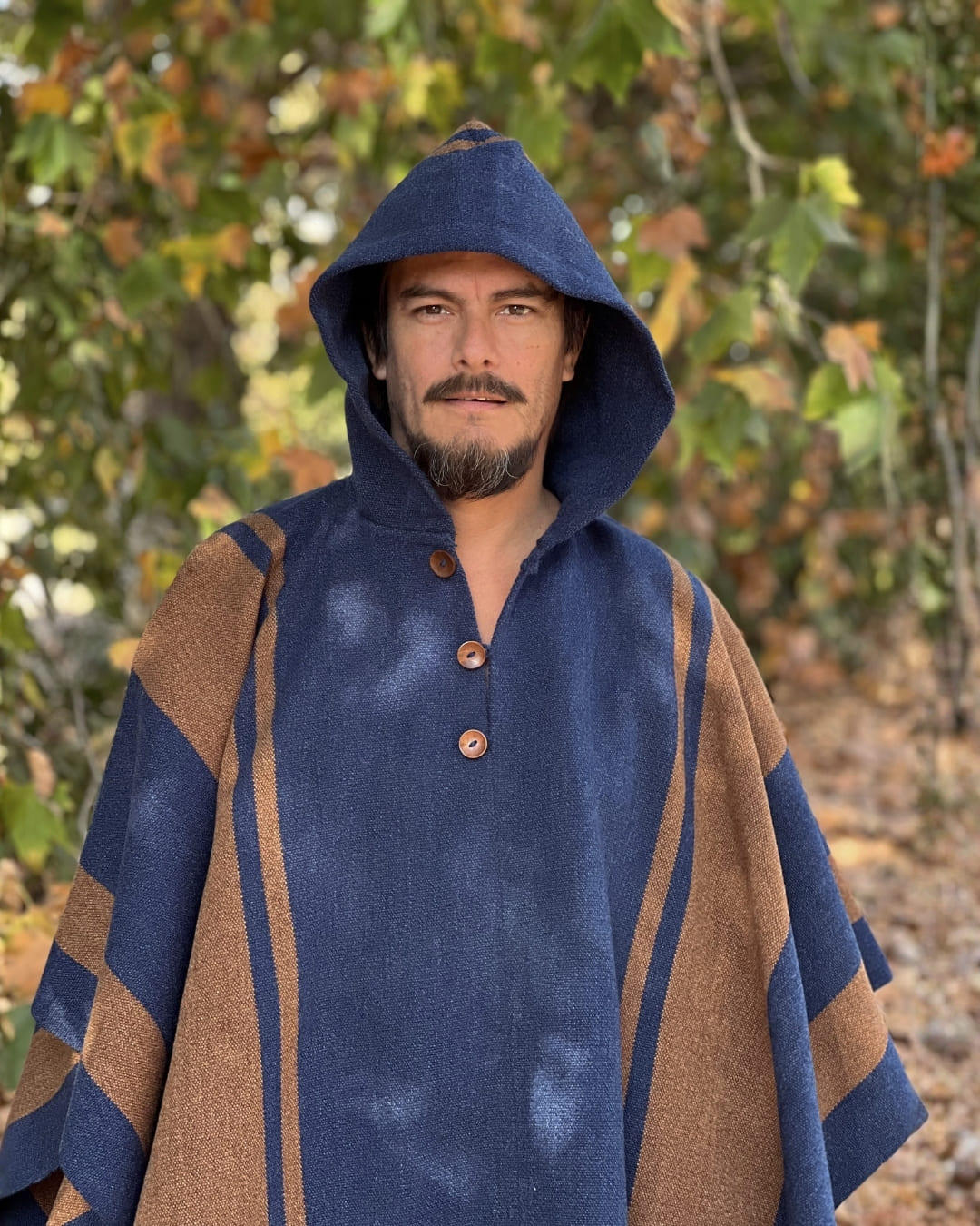 Poncho Ciprés | Azul & Camel