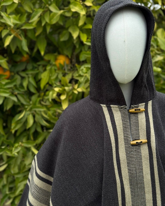 Poncho Coihue | Gris marengo