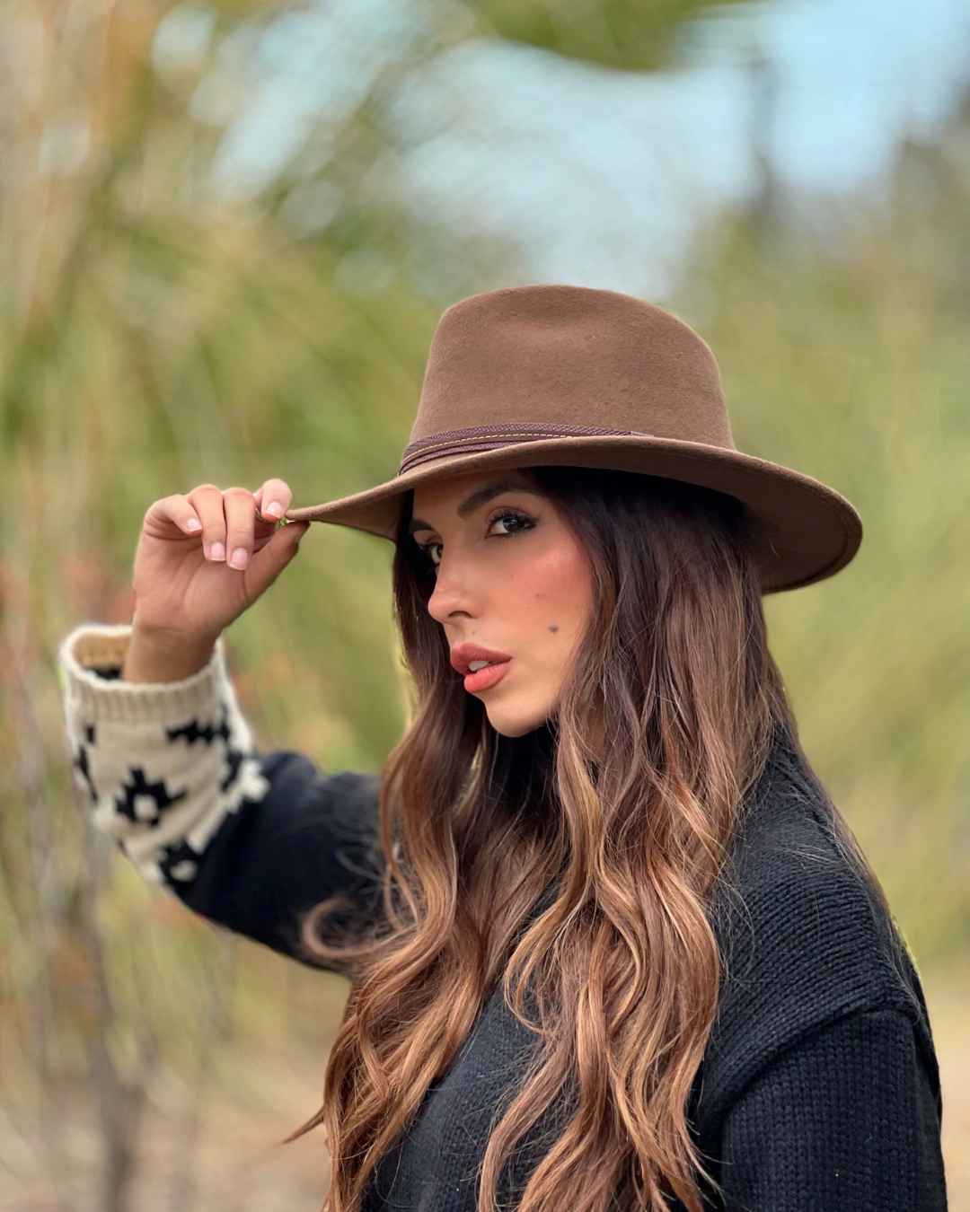 Sombrero Escapade | Café - Calafate Austral