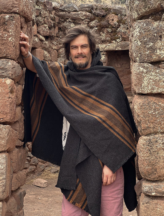 Ruana Copihue | Gris marengo y Camel