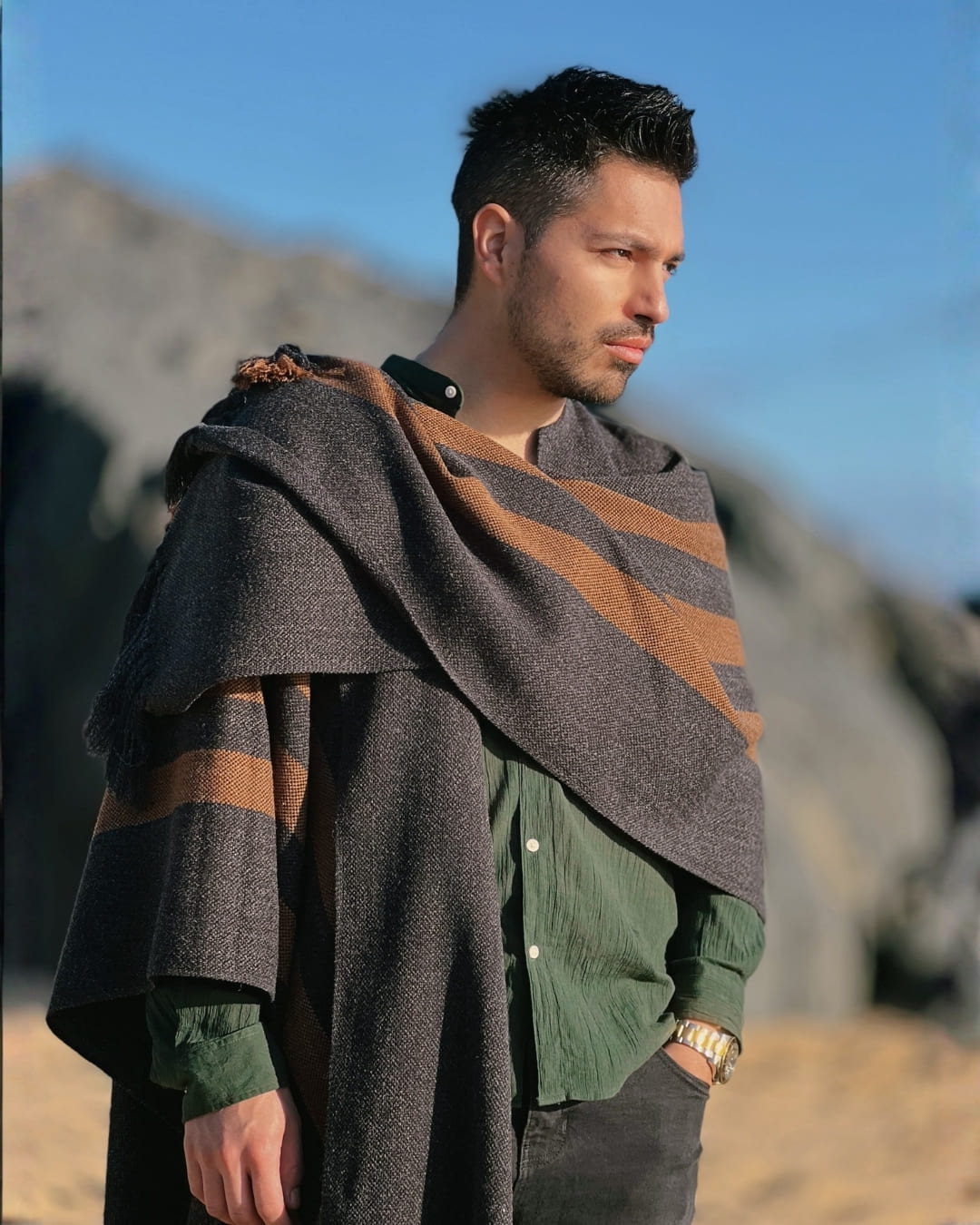 Ruana Suspiro | Gris marengo y camel