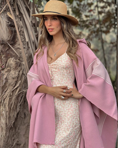 Ruana Copihue | Rosada y Blanco