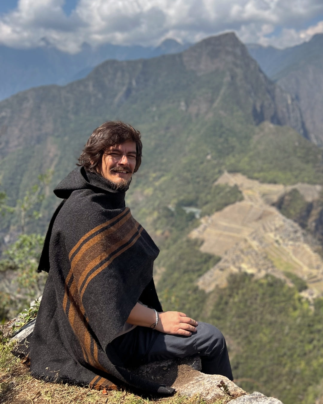 Ruana Copihue | Gris marengo y Camel