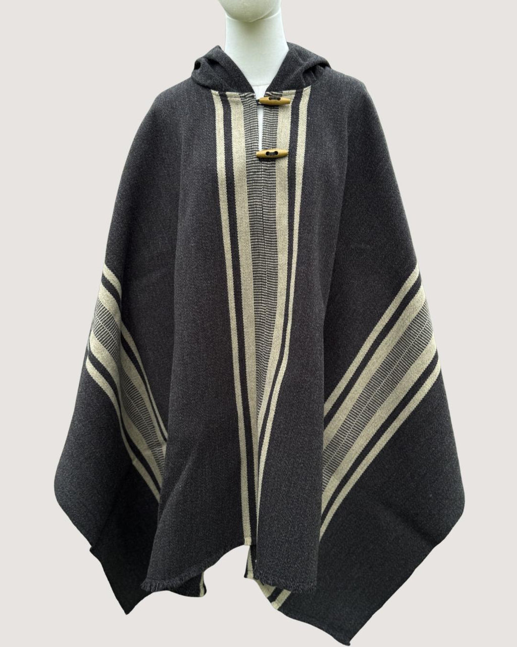 Poncho Coihue | Gris marengo