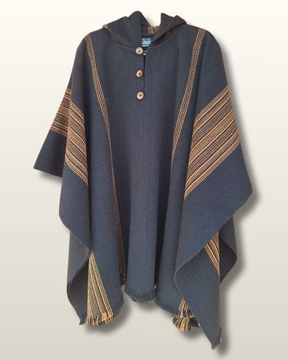 Poncho Arrayán | Negro y Camel