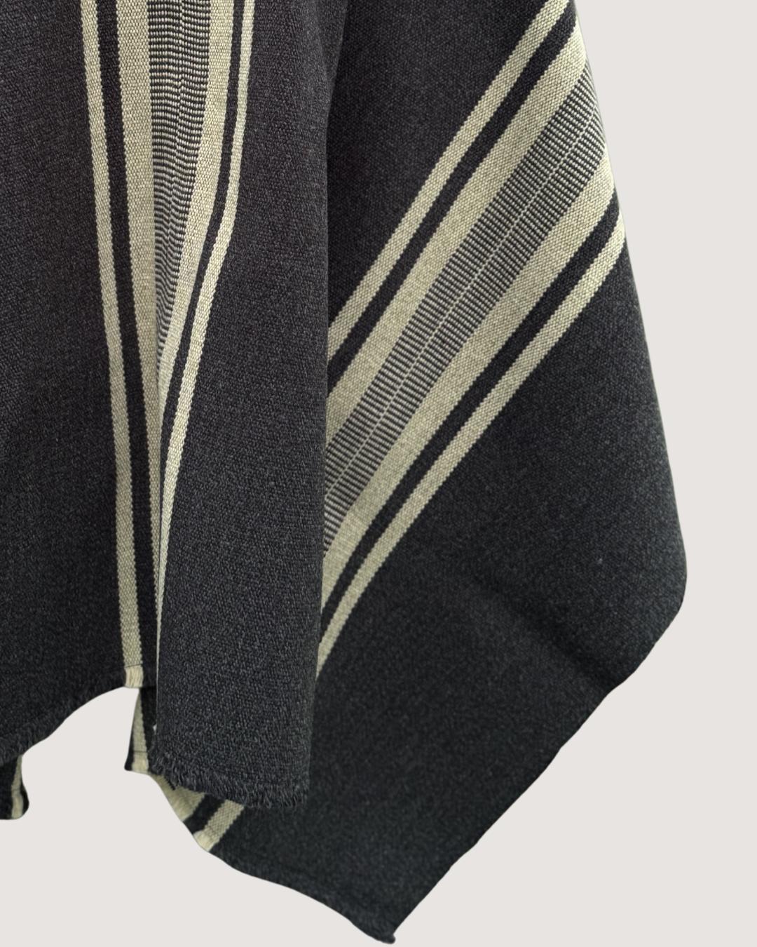 Poncho Coihue | Gris marengo
