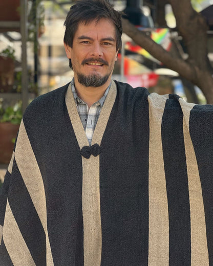 Manta Enhuinchada | Gris marengo y Beige