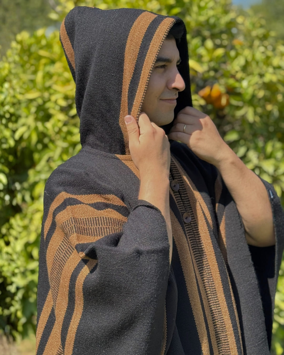 Poncho Boldo | Negro y Camel