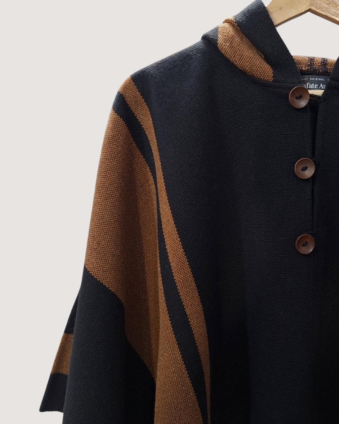 Poncho Ciprés | Negro y Camel