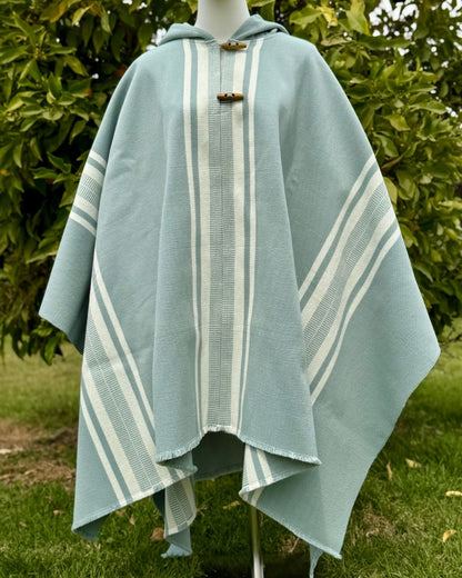 Poncho Coihue | Celeste