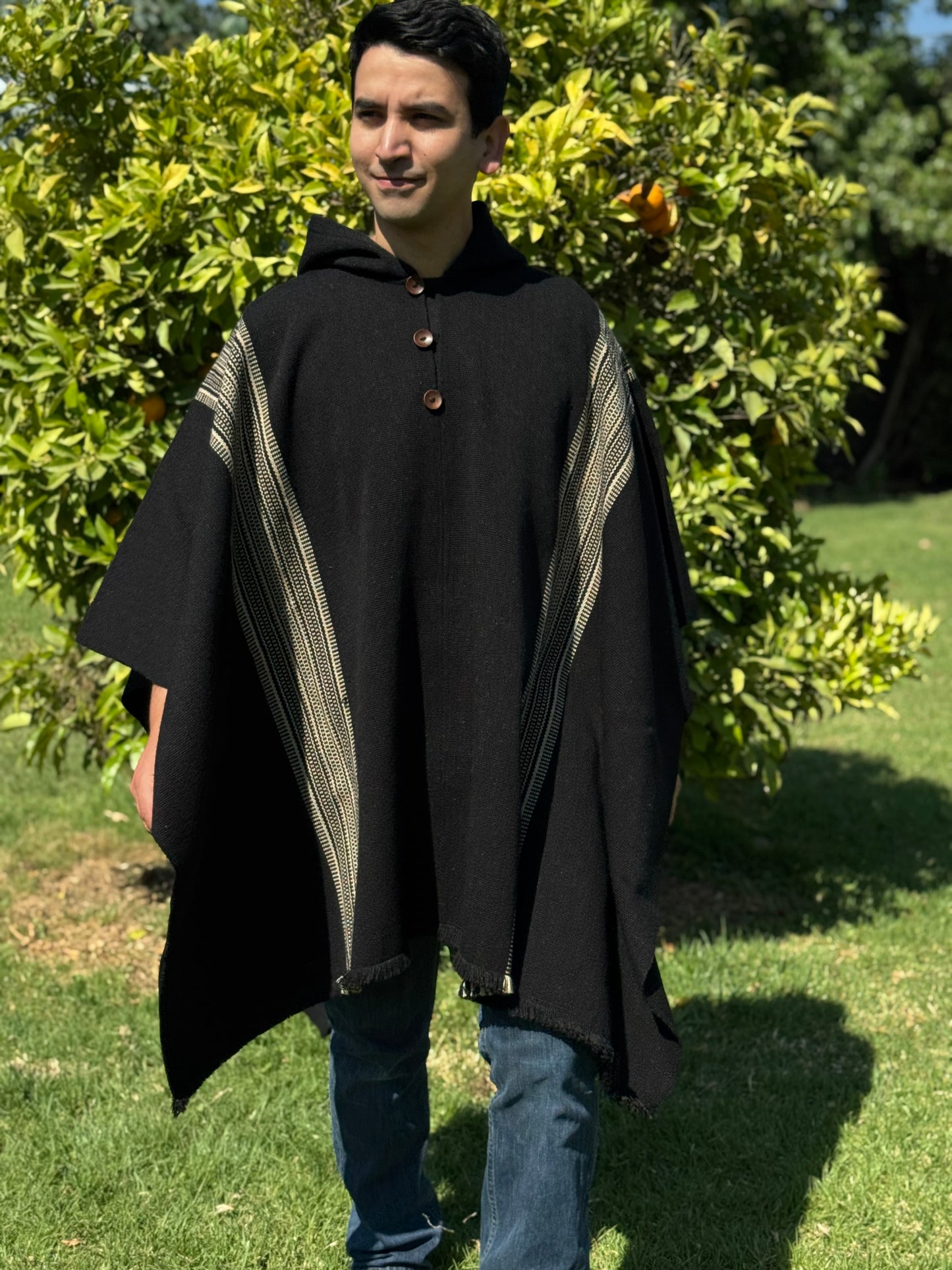 Poncho Queule - Negro