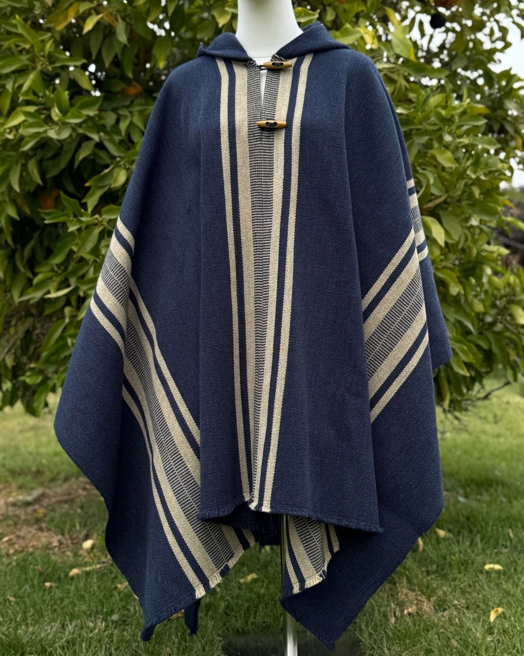 Poncho Coihue | Azul