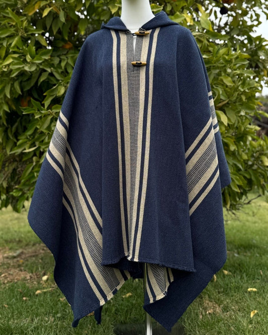 Poncho Coihue | Azul
