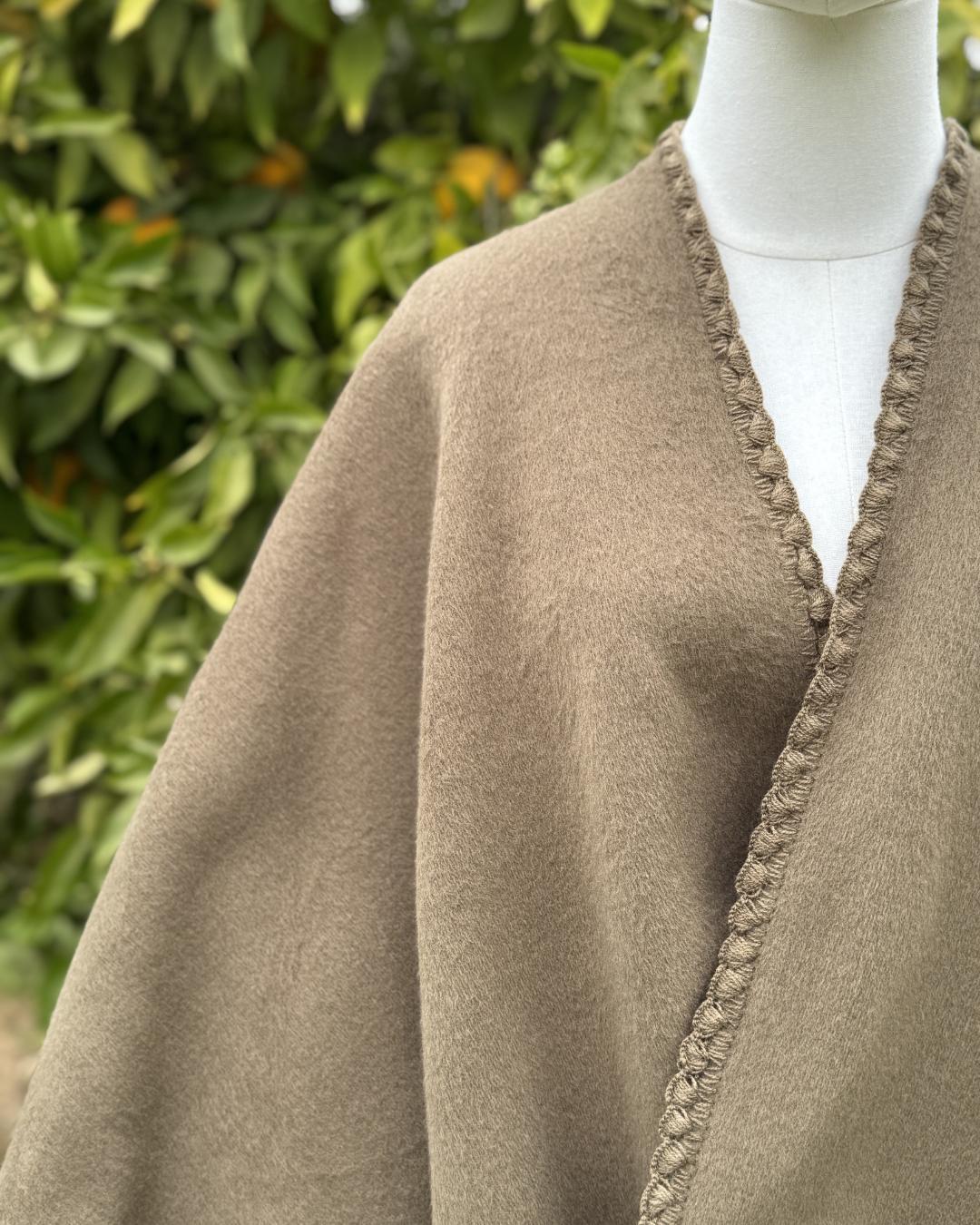 Ruana Patagua | Taupe