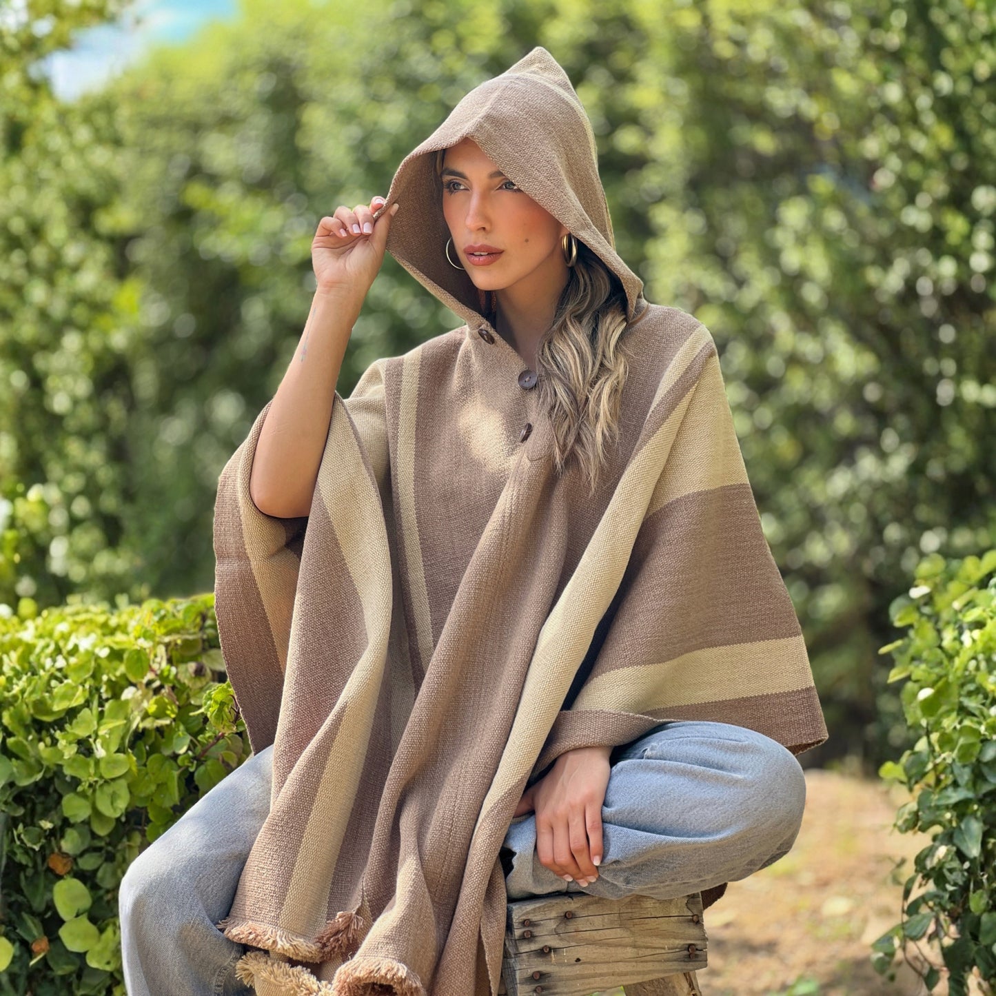 Poncho  Ciprés | Té con leche y beige