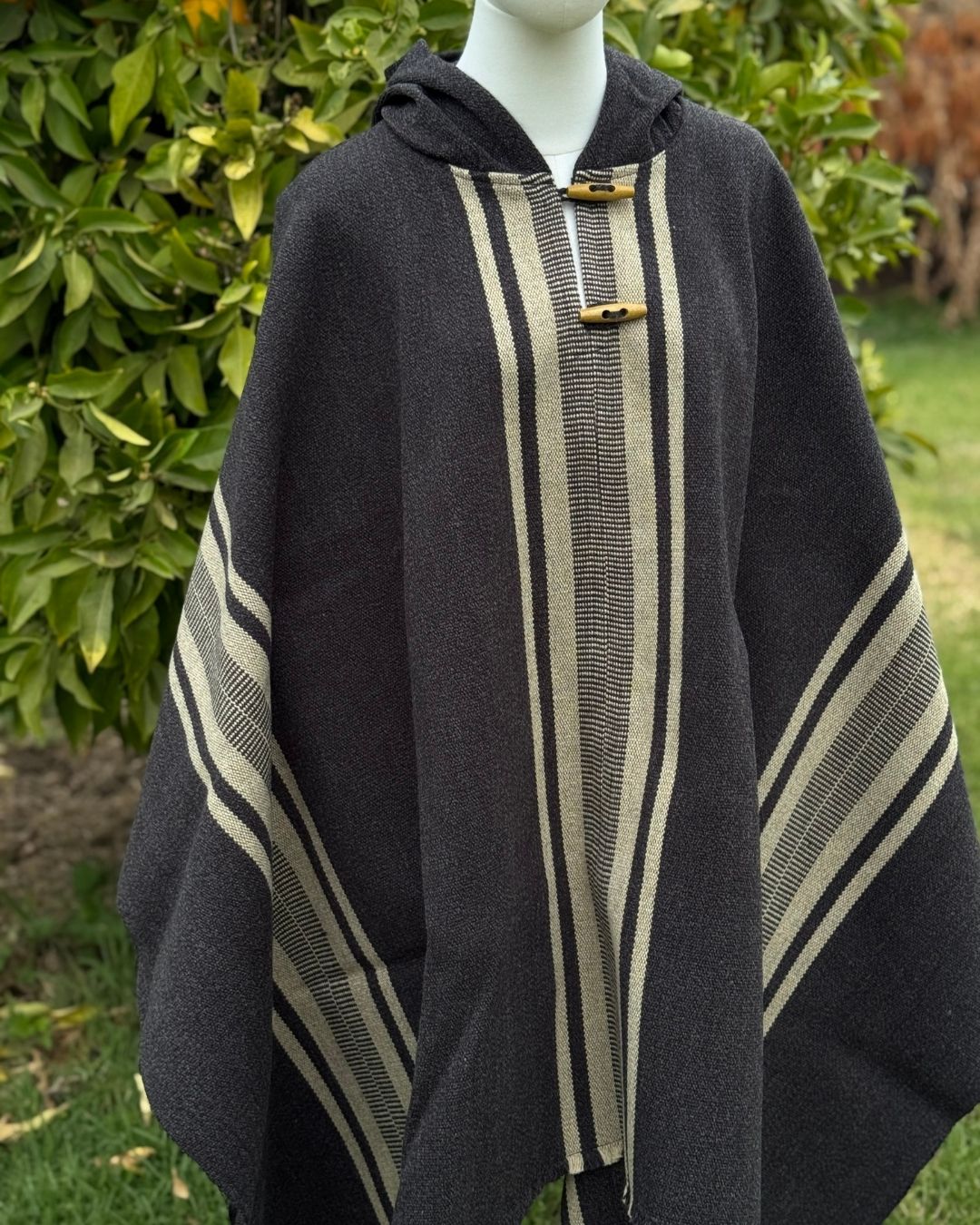 Poncho Coihue | Gris marengo