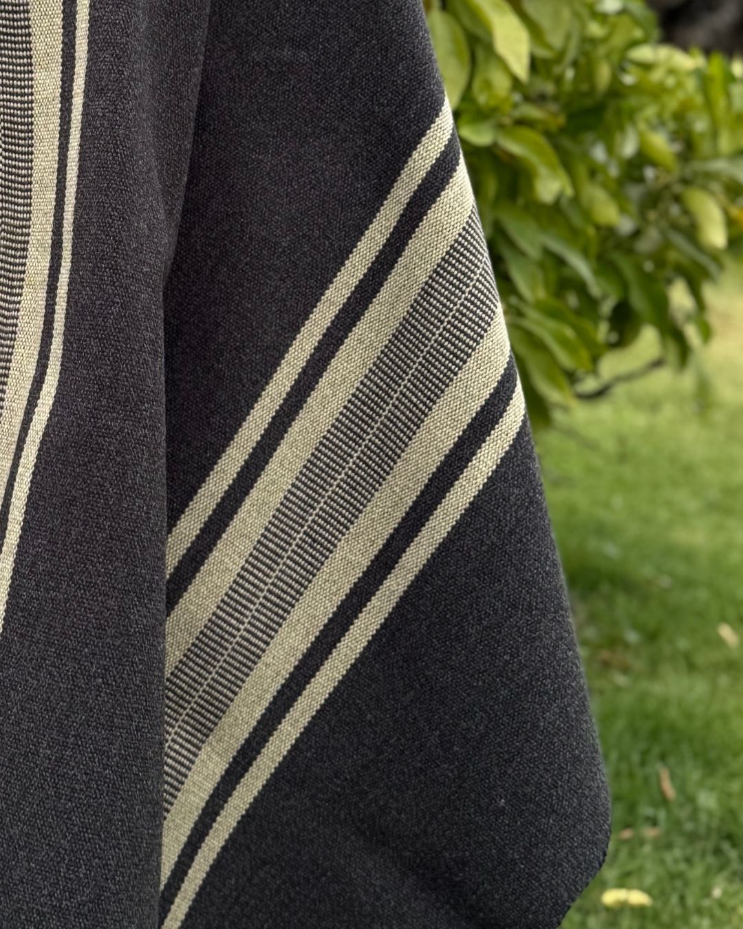 Poncho Coihue | Gris marengo