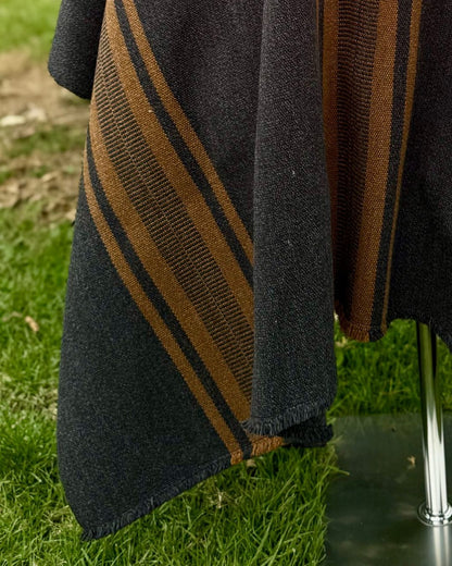 Poncho Coihue | Gris marengo y camel