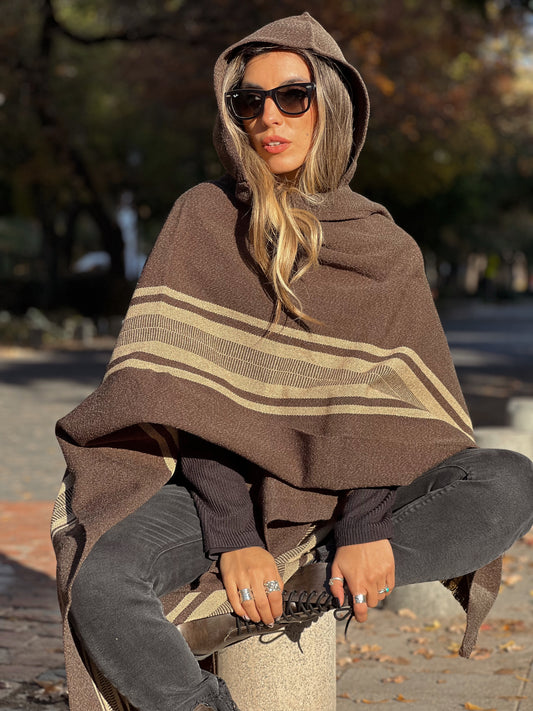 Ruana Copihue | Café moro y Beige