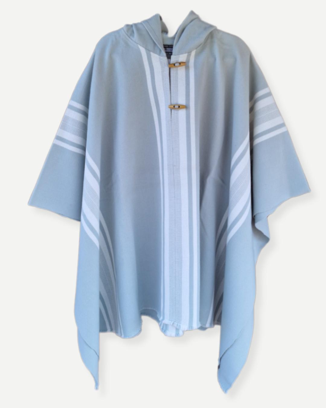 Poncho Coihue | Celeste