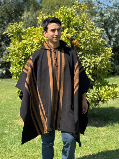 Poncho Boldo Negro y Camel