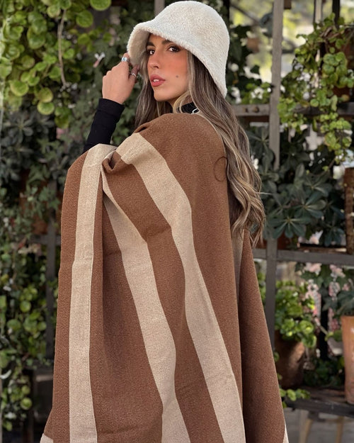 Manta Enhuinchada | Camel y Beige