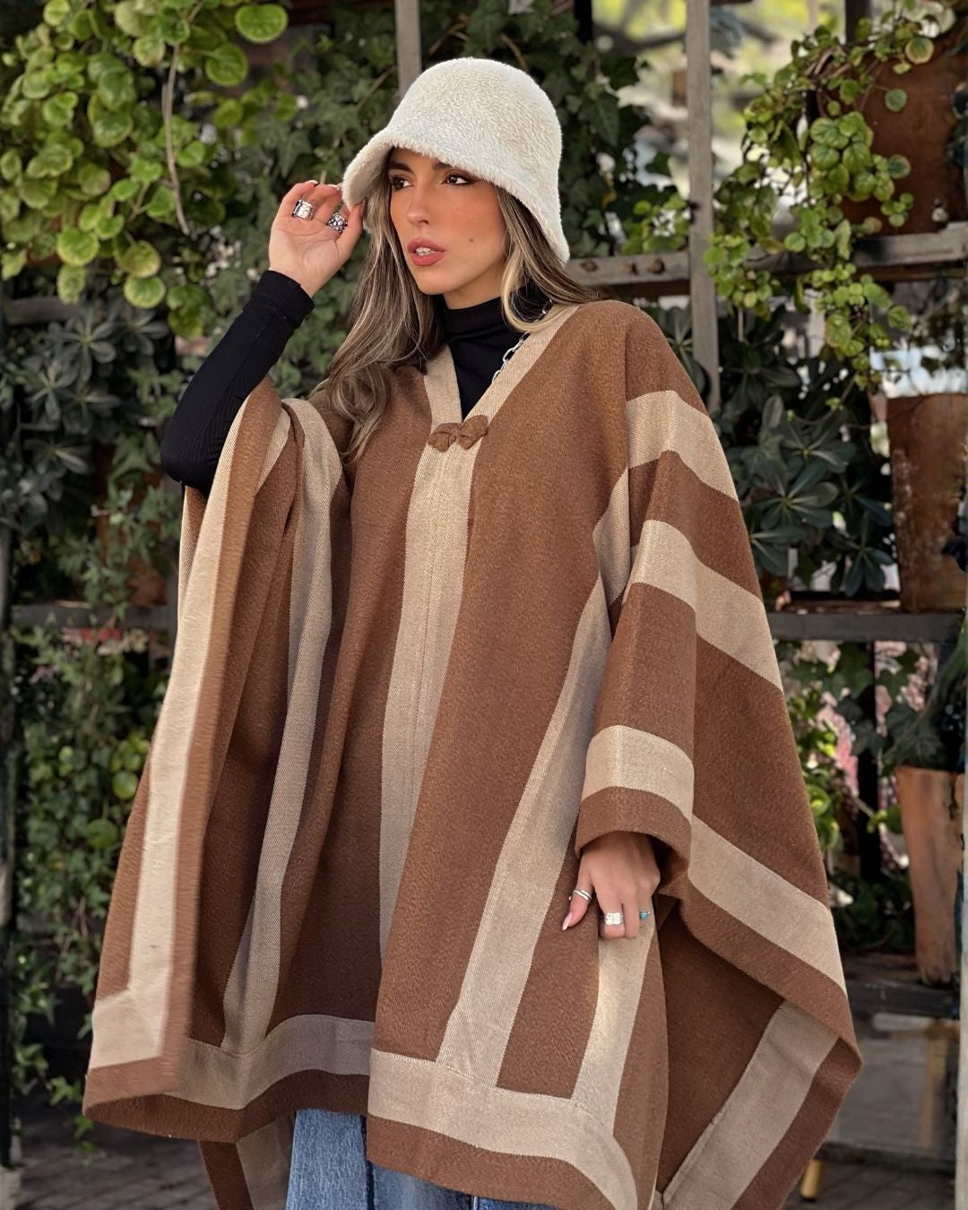 Manta Enhuinchada | Camel y Beige