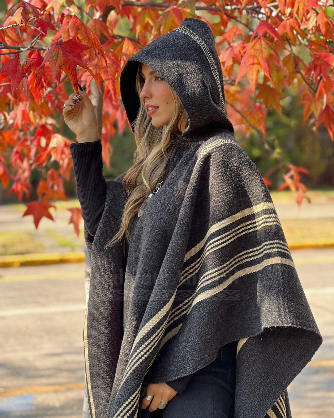 Poncho Arrayán Gris Marengo