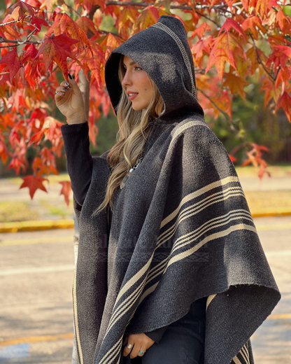 Poncho Arrayán Gris Marengo