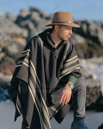 Poncho Arrayán Negro