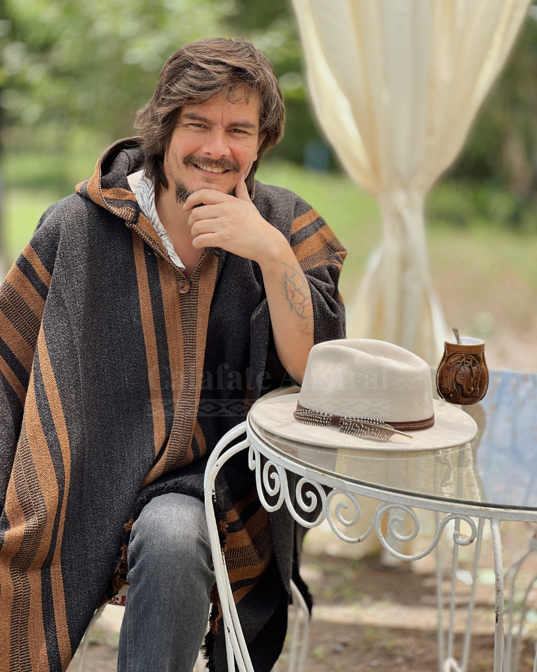 Poncho Boldo Gris Marengo