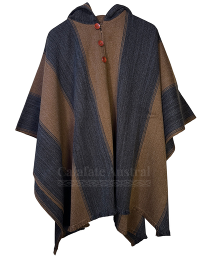 Poncho Roble Café
