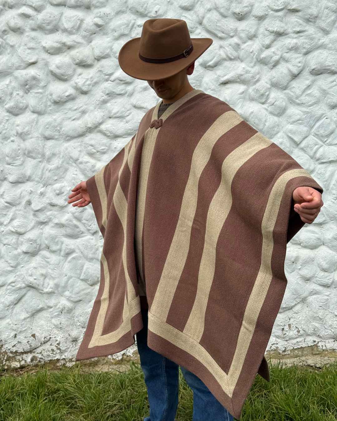 Manta Enhuinchada | Capuchino y Beige - Calafate Austral