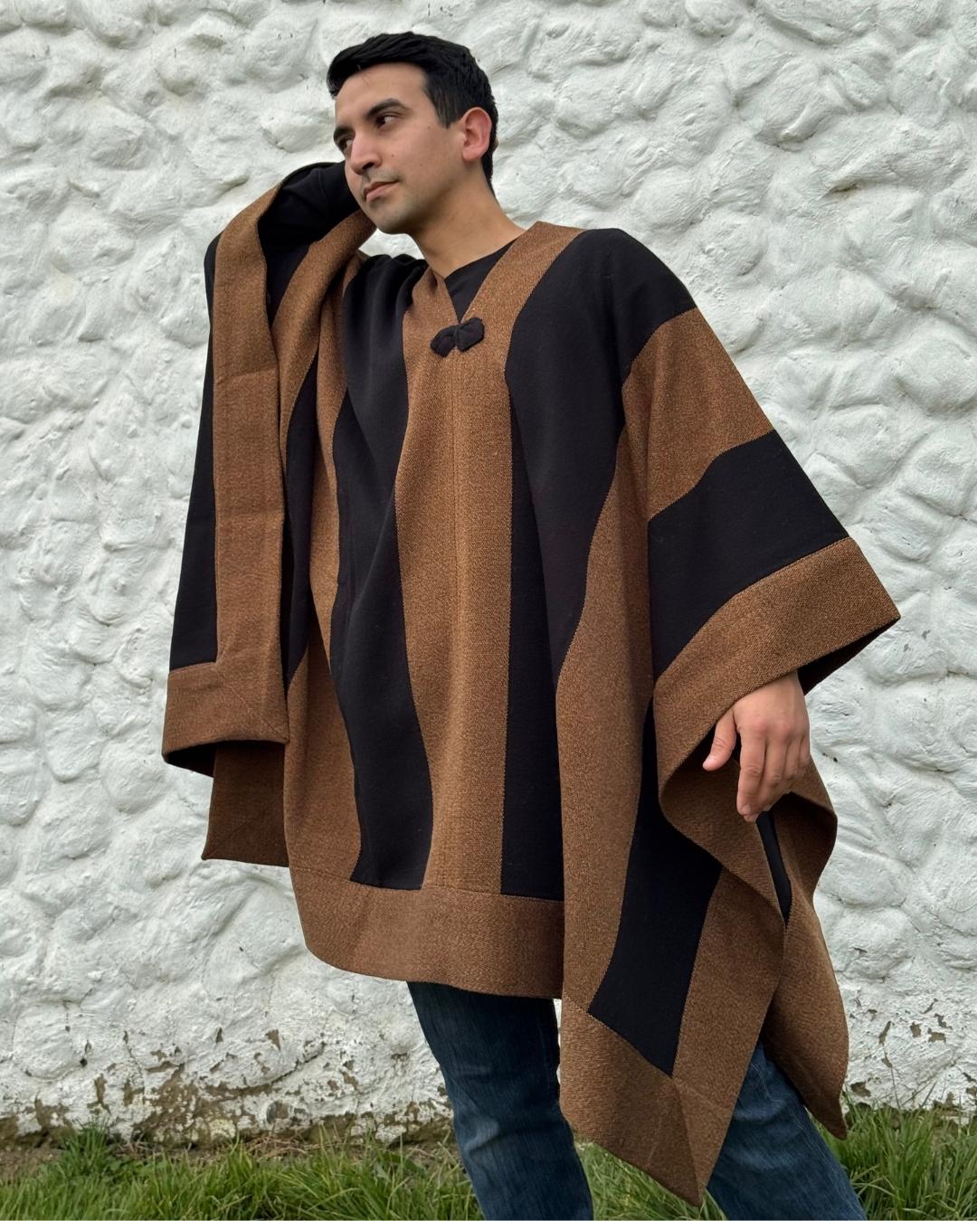 Manta Enhuinchada | Negro y Camel - Calafate Austral