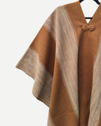 Manta Roble camel con detalle de tejido en lana de oveja y alpaca