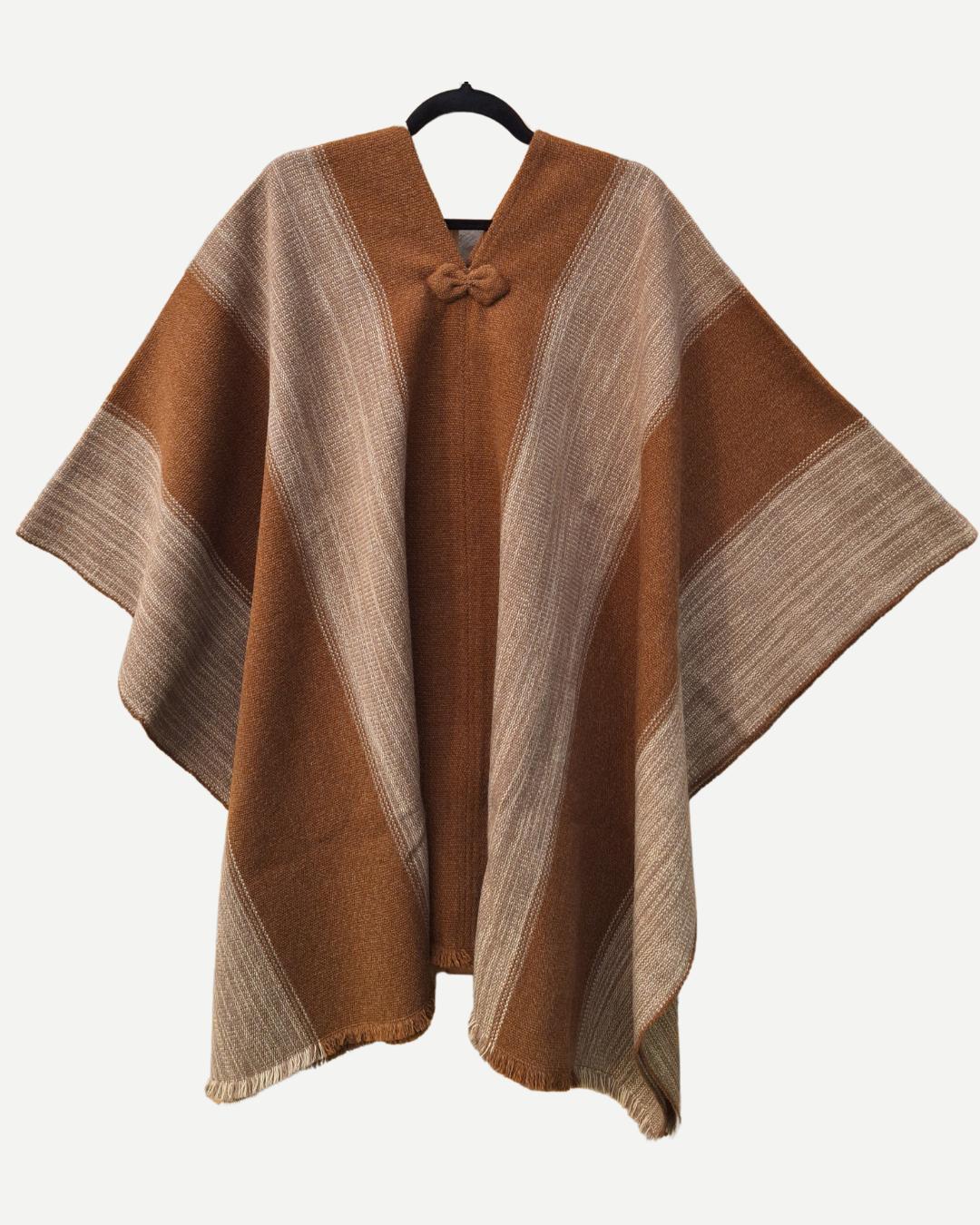 Manta Roble camel unisex repelente al agua hecha en Chile
