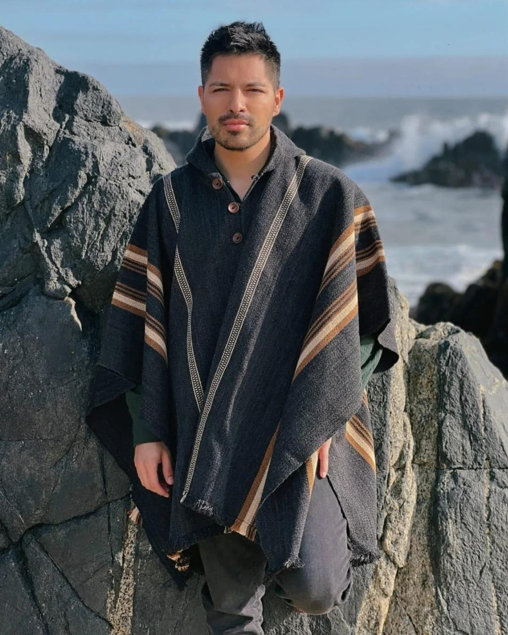 Poncho Arrayán | Gris Marengo Trama Camel - Calafate Austral