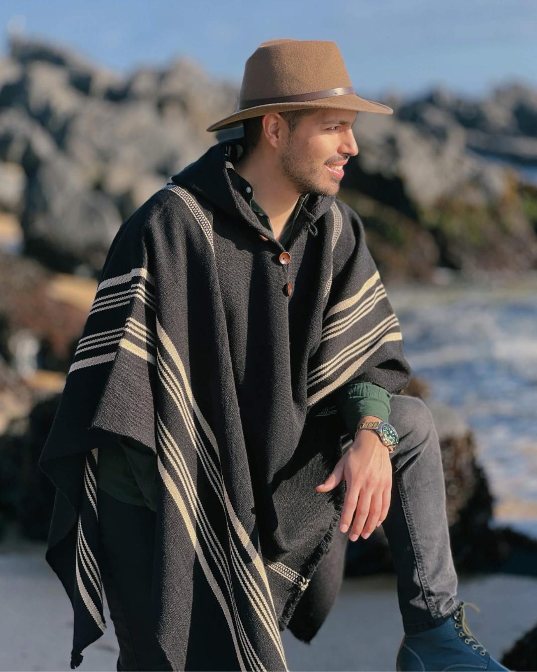 Poncho Arrayán | Negro - Calafate Austral