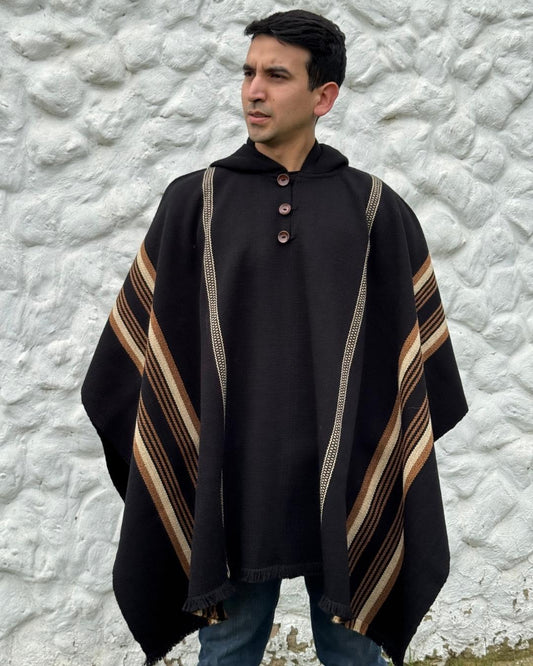Poncho Arrayán | Negro Trama Camel - Calafate Austral