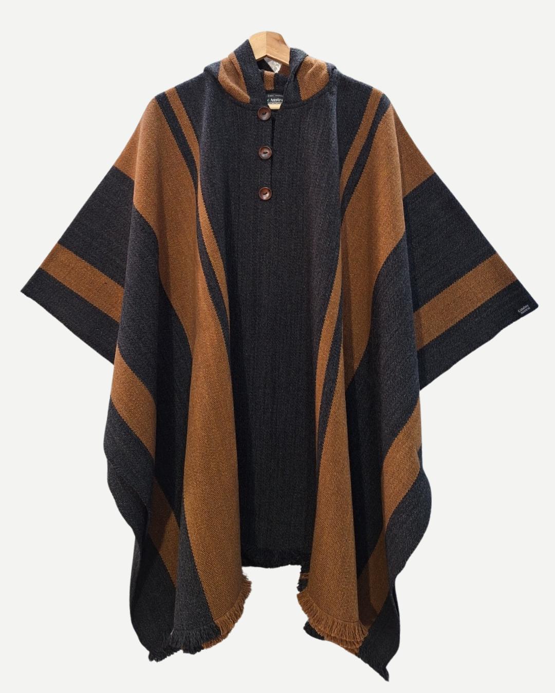 Poncho Ciprés | Gris marengo y camel - Calafate Austral