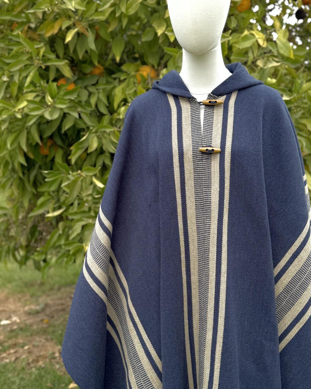Poncho Coihue | Azul - Calafate Austral