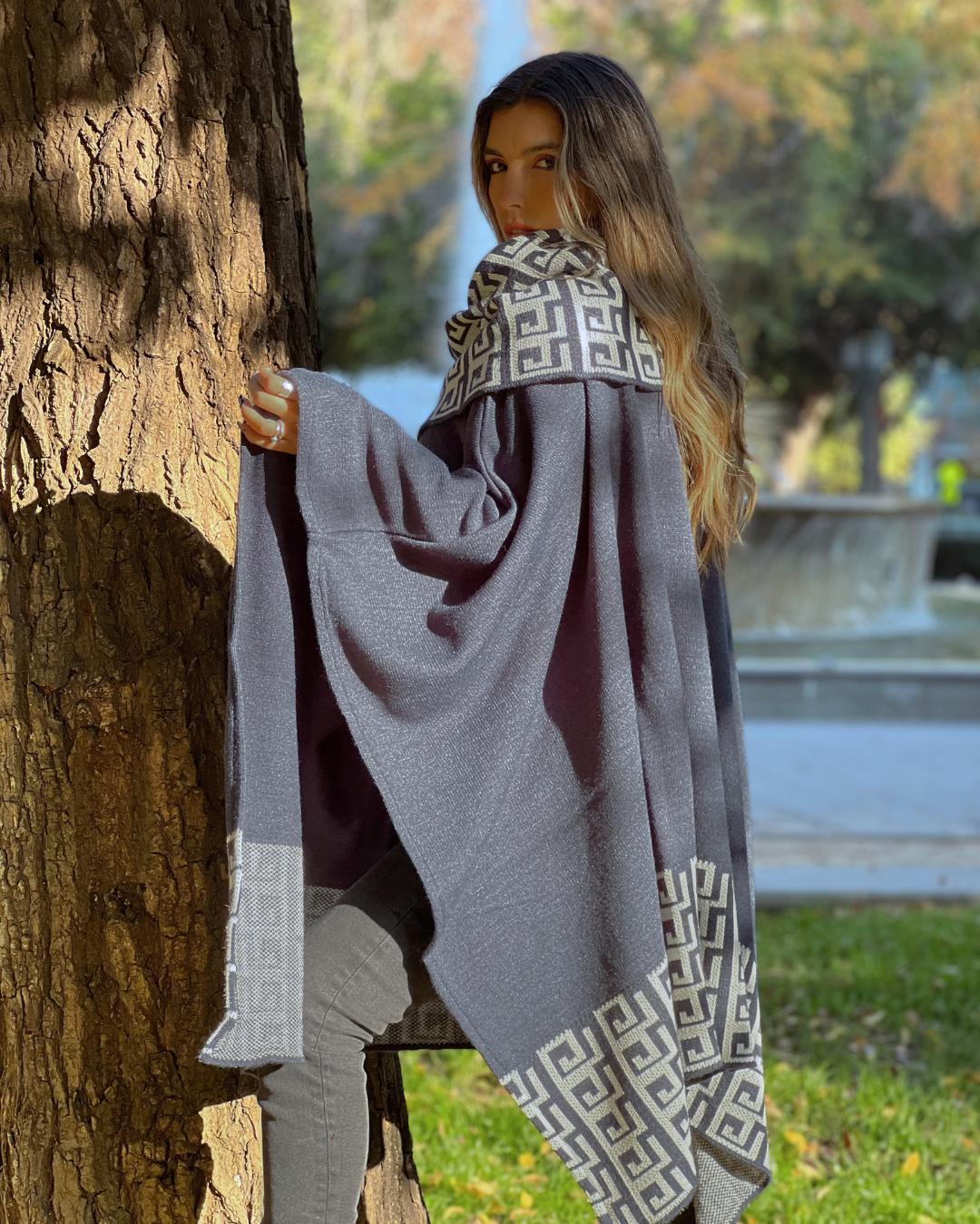 Poncho Greca | Azul Marino - Calafate Austral