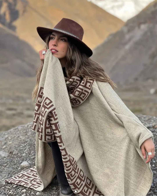 Poncho Greca | Beige - Calafate Austral