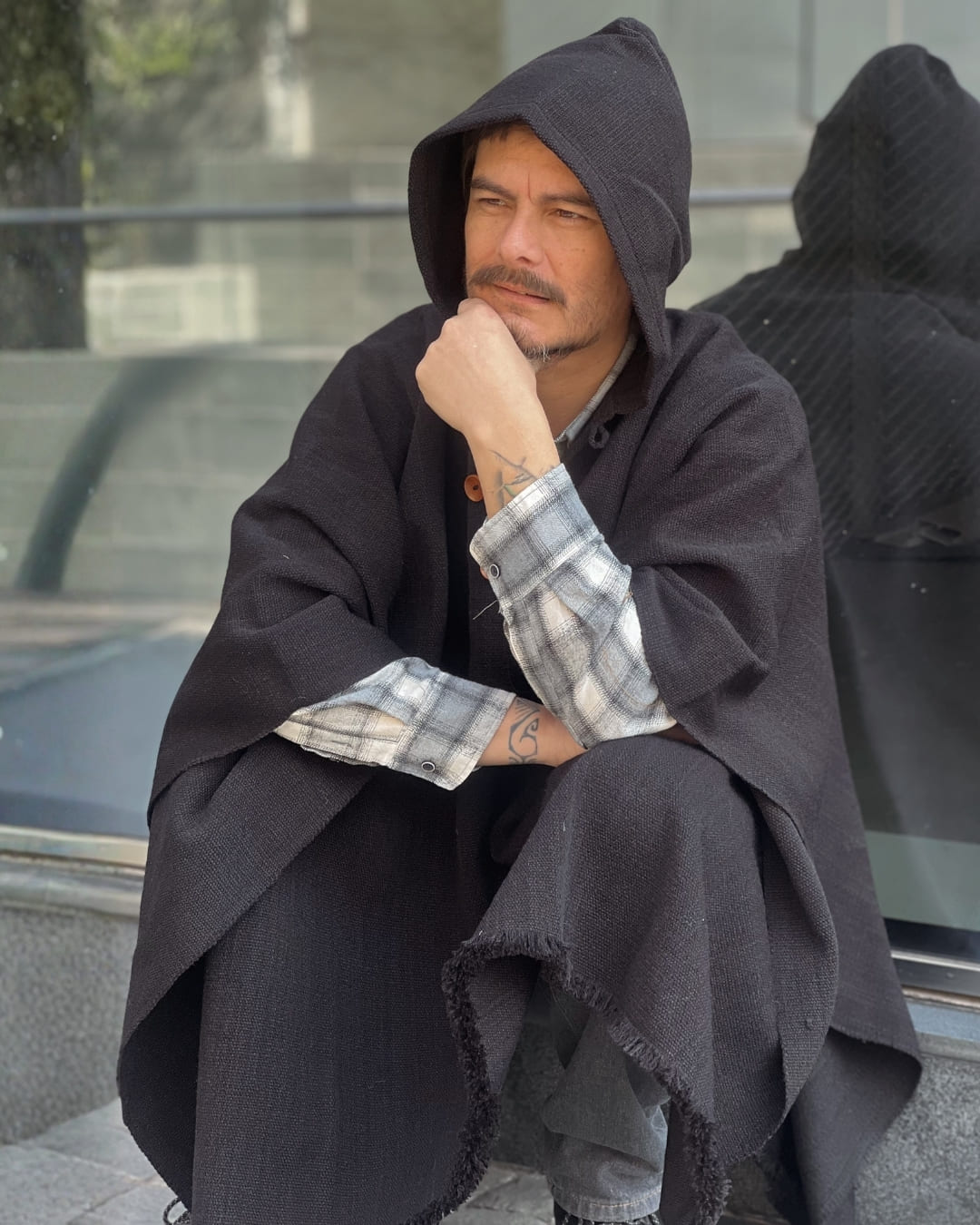 Poncho Liso | Negro - Calafate Austral