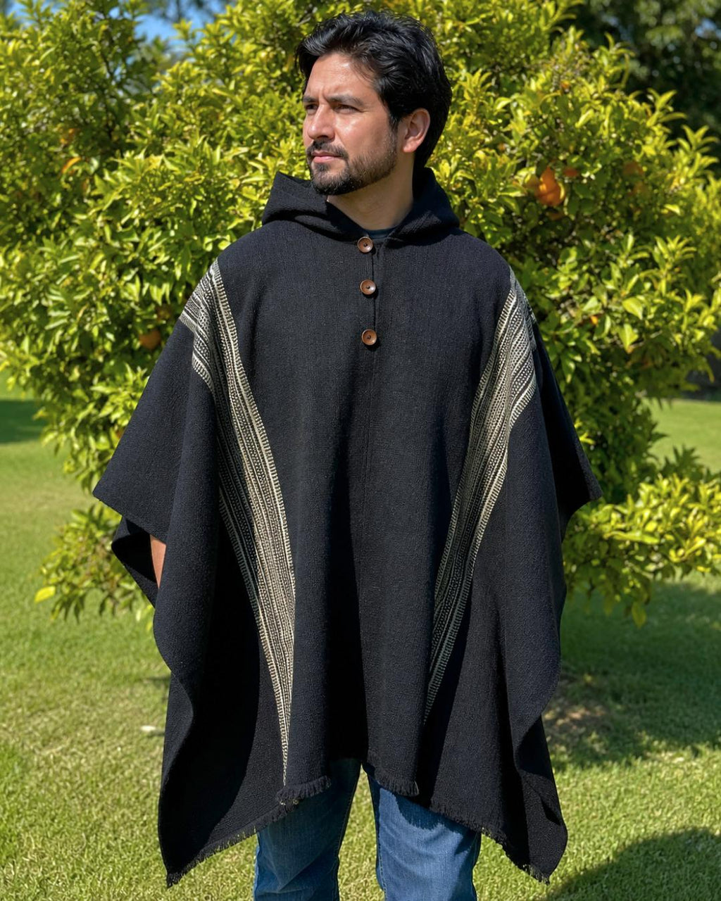 Poncho Queule | Negro - Calafate Austral