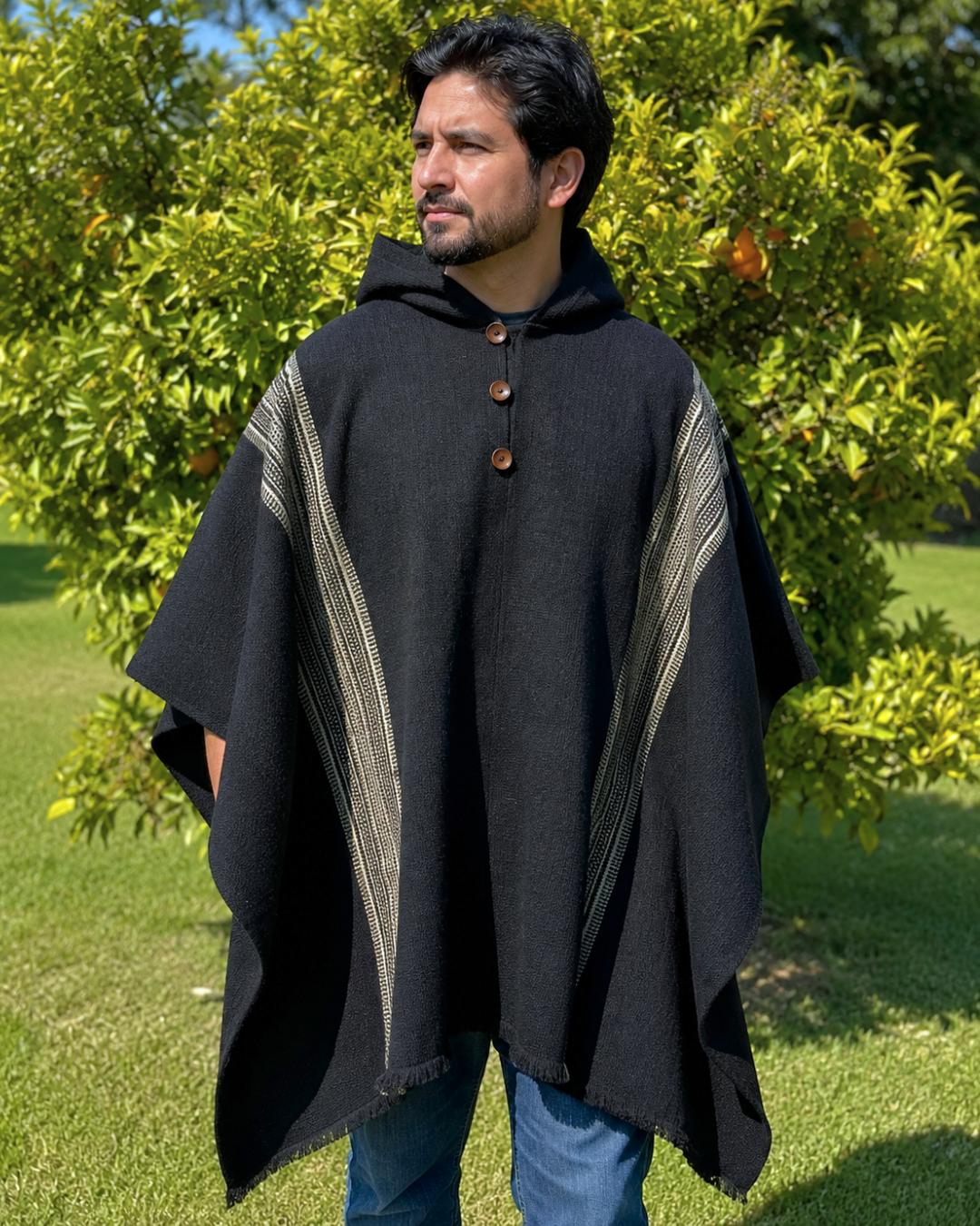 Poncho Queule | Negro - Calafate Austral