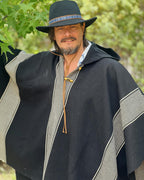 Poncho Raulí | Negro - Calafate Austral