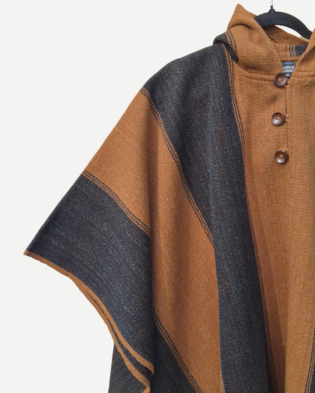 Poncho Roble | Camel y Gris Marengo - Calafate Austral