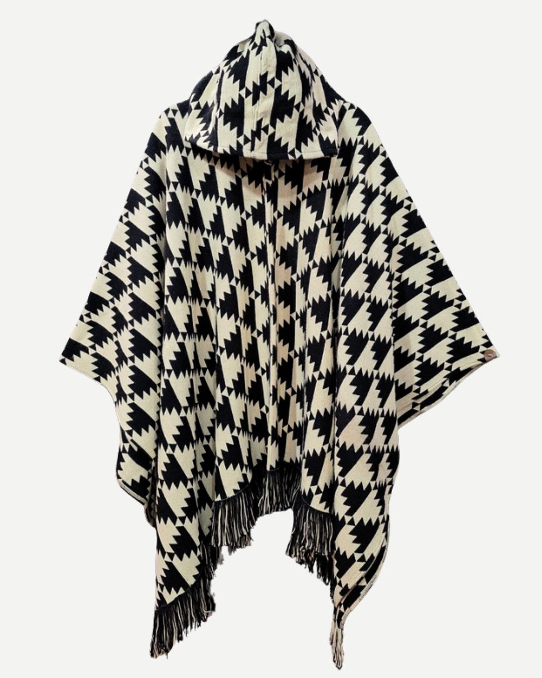 Poncho Trekan | Negro y Crudo - Calafate Austral