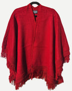 Ruana roja liviana y suave de Calafate Austral